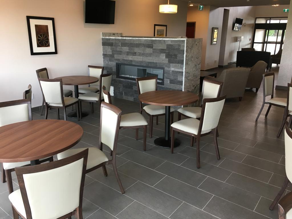 Park Inn By Radisson Edmonton Airport Ледюк Екстериор снимка