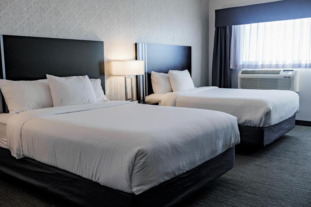 Park Inn By Radisson Edmonton Airport Ледюк Екстериор снимка