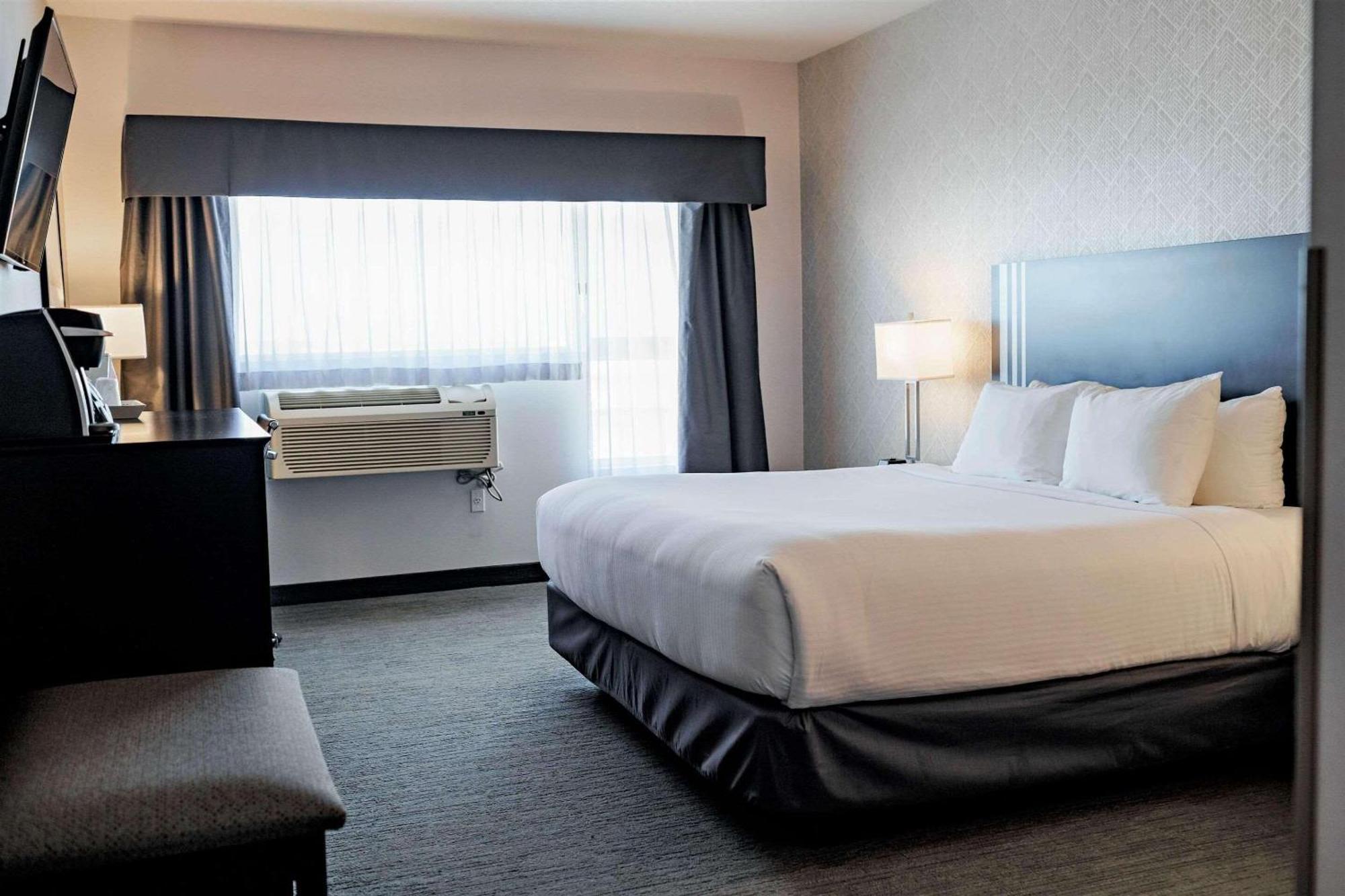 Park Inn By Radisson Edmonton Airport Ледюк Екстериор снимка