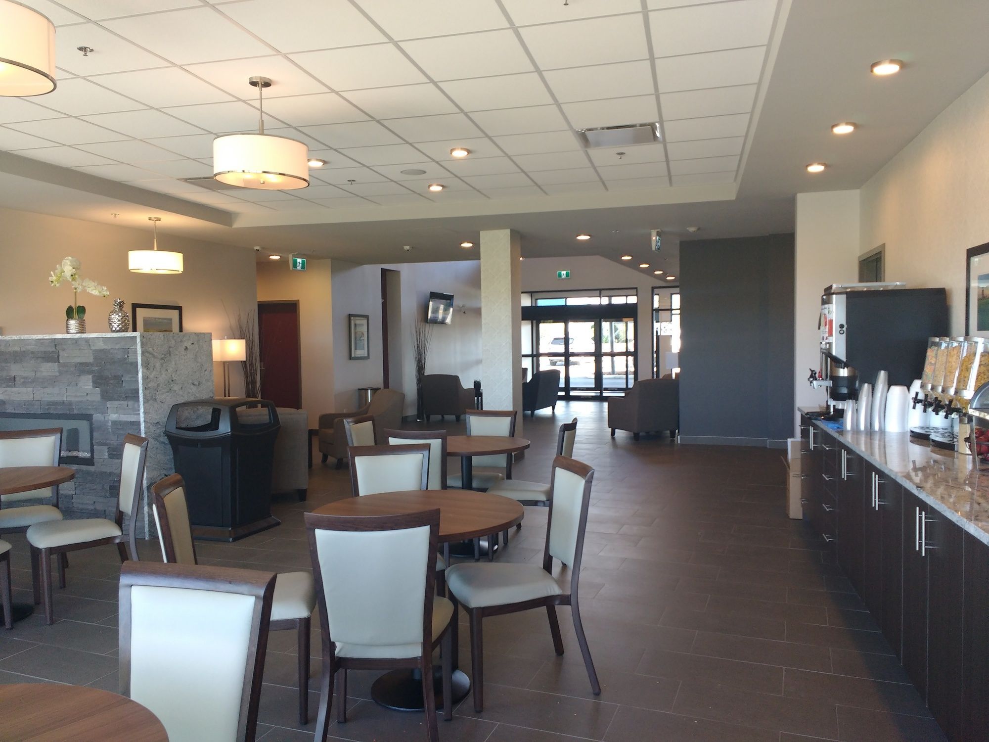 Park Inn By Radisson Edmonton Airport Ледюк Екстериор снимка